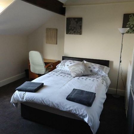 John St Town House - Self Catering - Guesthouse Style - Great Value Family And Double Rooms Workington Bagian luar foto
